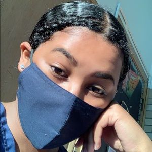 Meet your Posher, Chloe